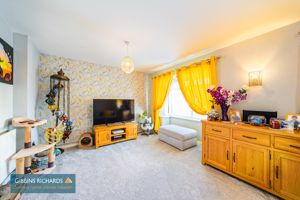 Sitting Room- click for photo gallery